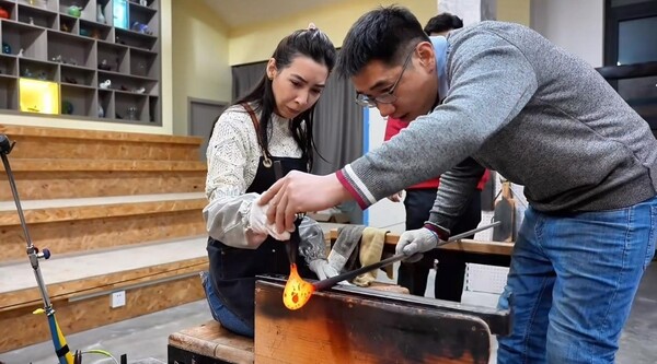 Bridging cultures: An Uzbek translator's experience in China
