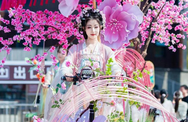 Jinan marks spring with Huazhao festival