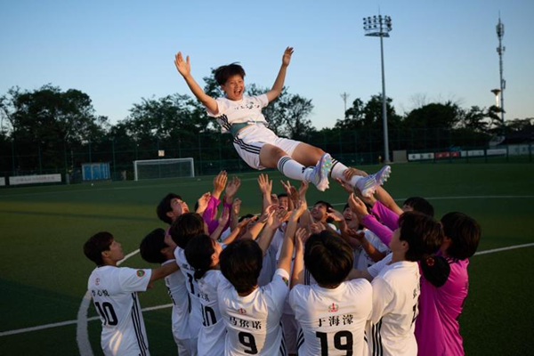 Jinan girls' football team retains national championship