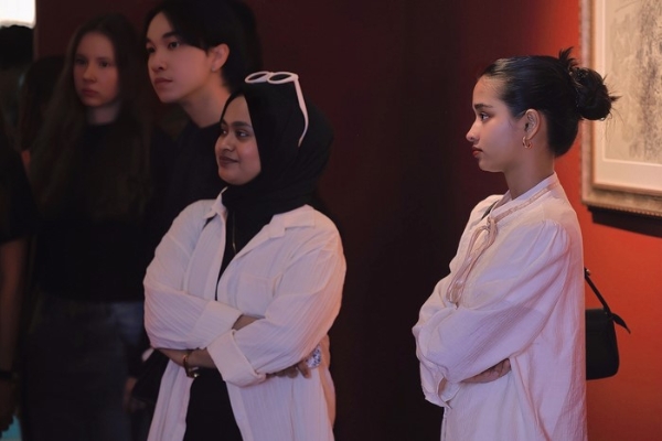 International students explore Picasso's world at Jinan exhibition