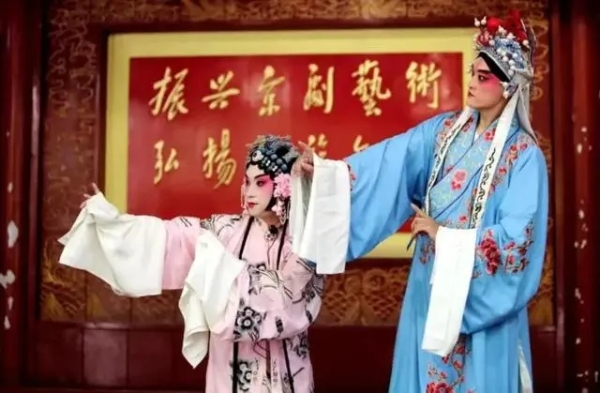 Jinan celebrates National Day with diverse cultural activities