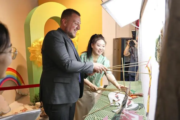 Jinan, Kazanlak deepen sister city ties through cultural exchange