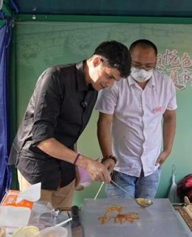 Sugar or art? Why not both!